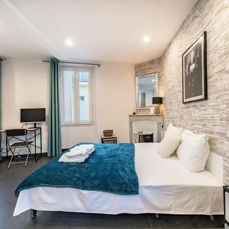 Apartment In The Heart Of Cannes